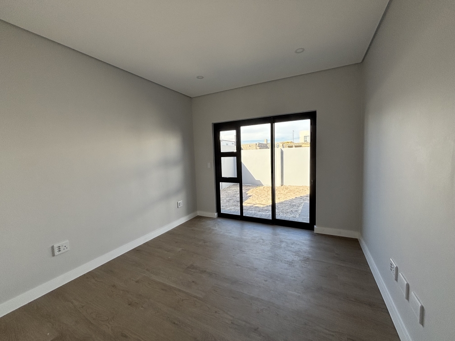 4 Bedroom Property for Sale in Sandown Western Cape